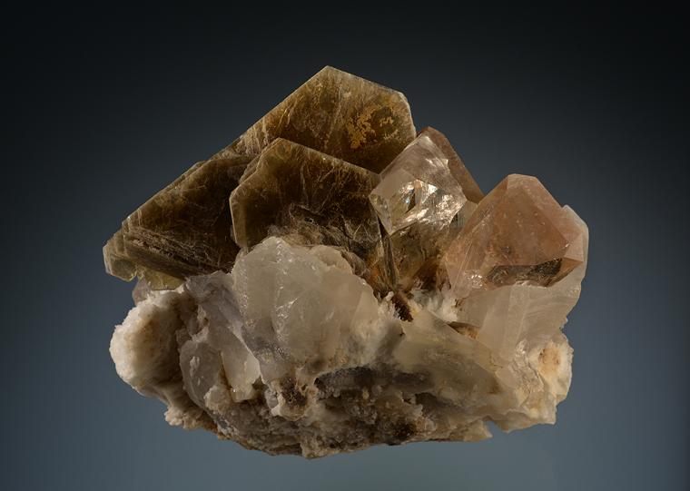 TOPAZ with MUSCOVITE and QUARTZ on ALBITE
